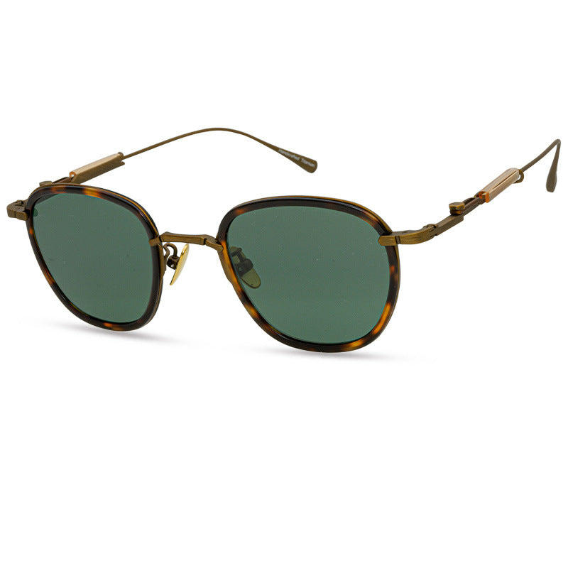 Lunettes de soleil en polygone de titane polaire classique