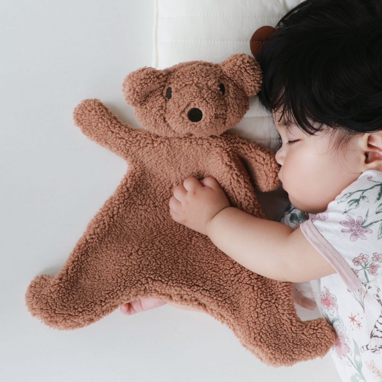Cadeau apaisant Bébé Coax Dormant Ours Poupée