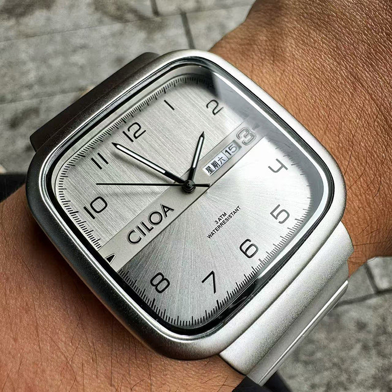 Montre de style mécanique et design adapté aux étudiants Détails du trou conceptuel pour les hommes