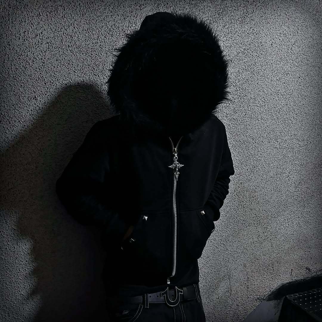 Chemise à capuche à manches longues