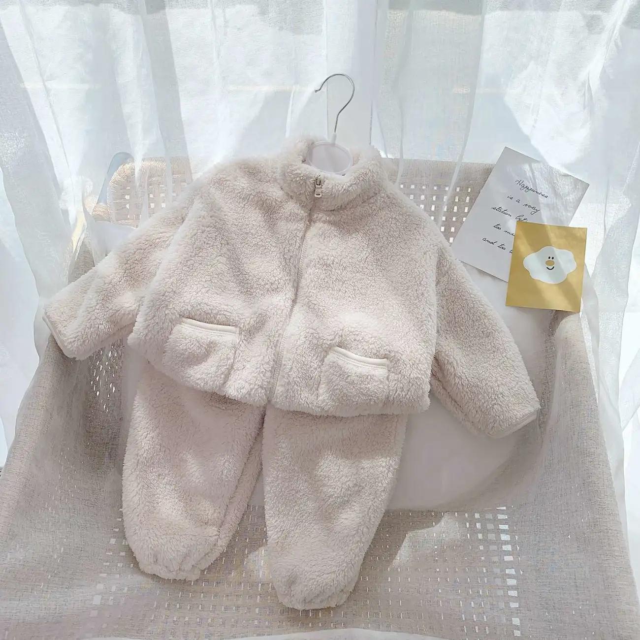 Mode Hommes et femmes Costume pour enfants