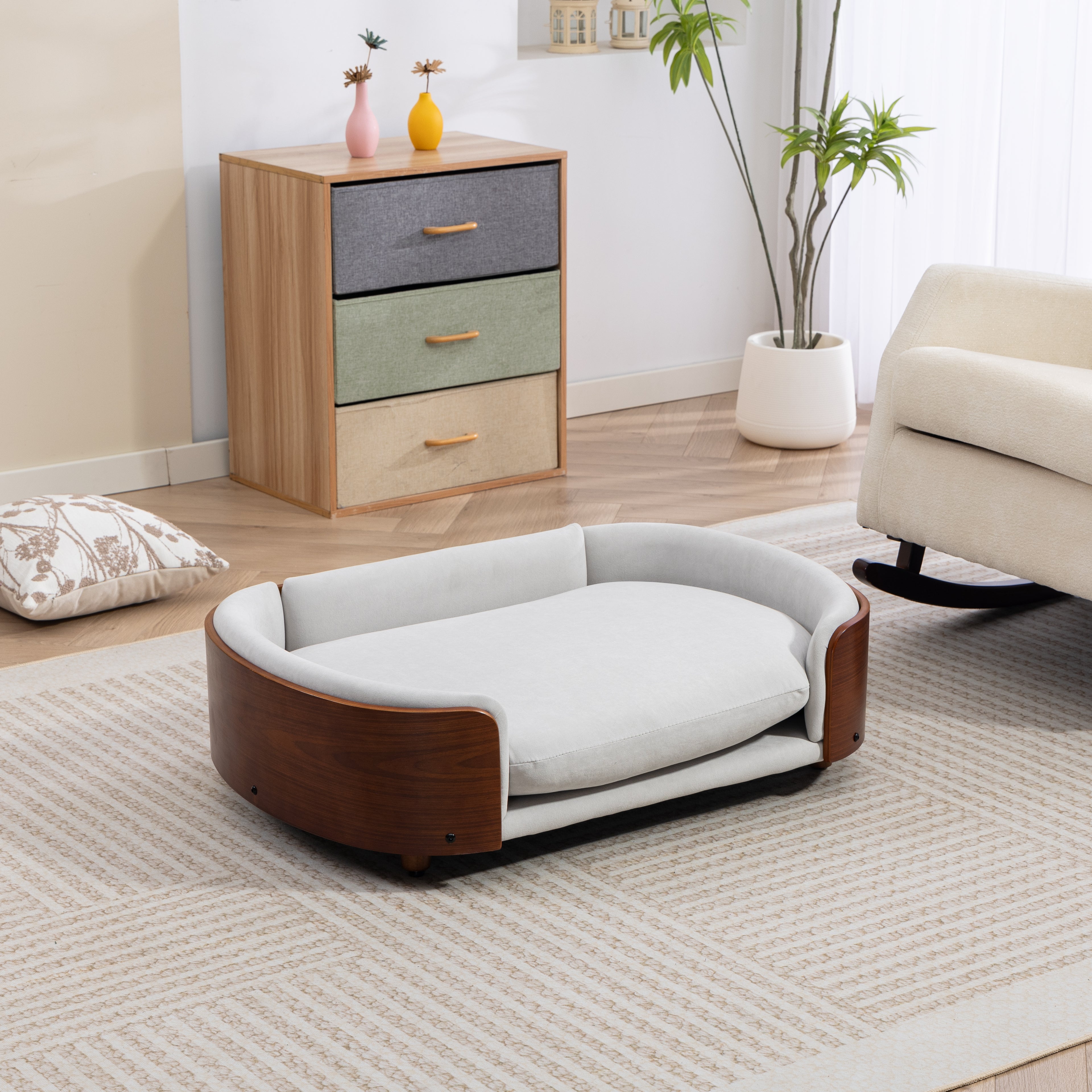 Style scandinave Lit de chien élevé Sofa Pet avec pieds en bois massif et noyer Bent Wood Bac