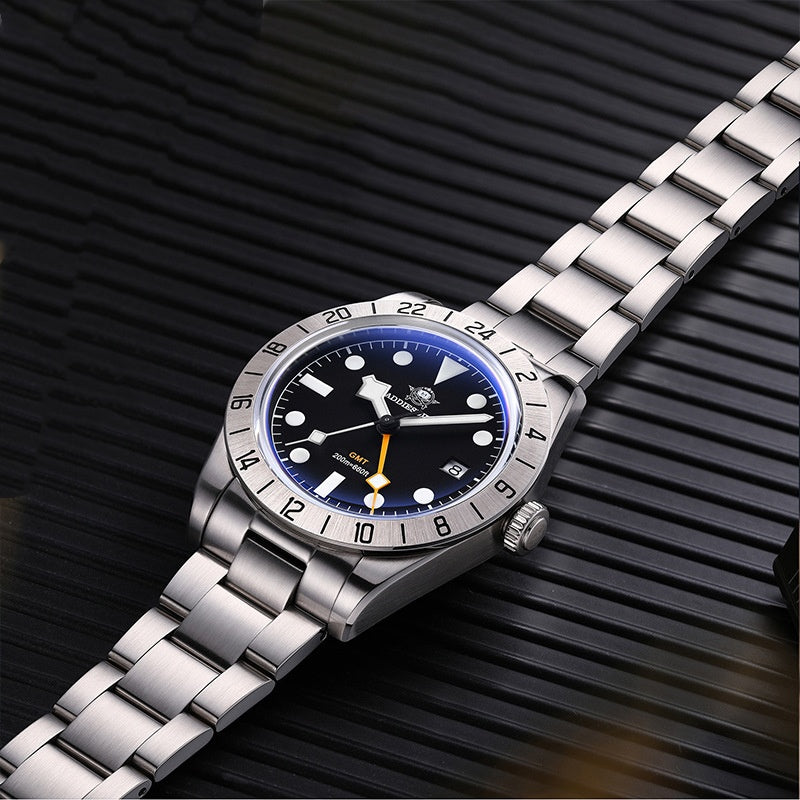 Montre Quartz imperméable à l'eau pour hommes avec mains lumineuses