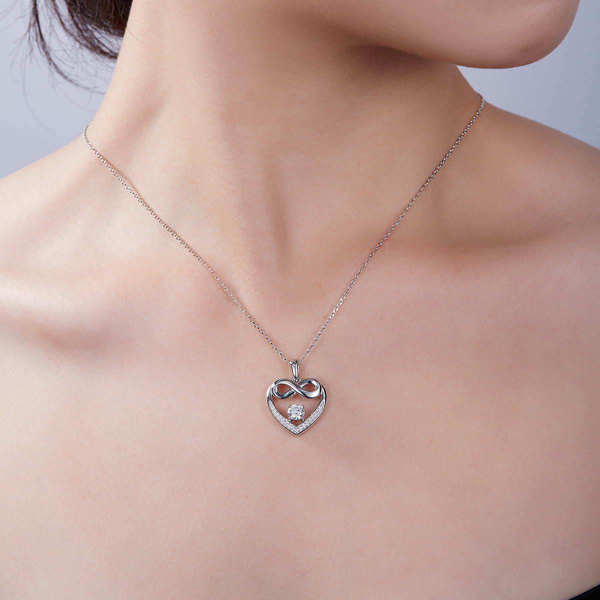 4.8g S925 Argent Sterling 5mm Moissanite Infinity Coeur Collier 45cm 17 Pierres Pendentif Wi