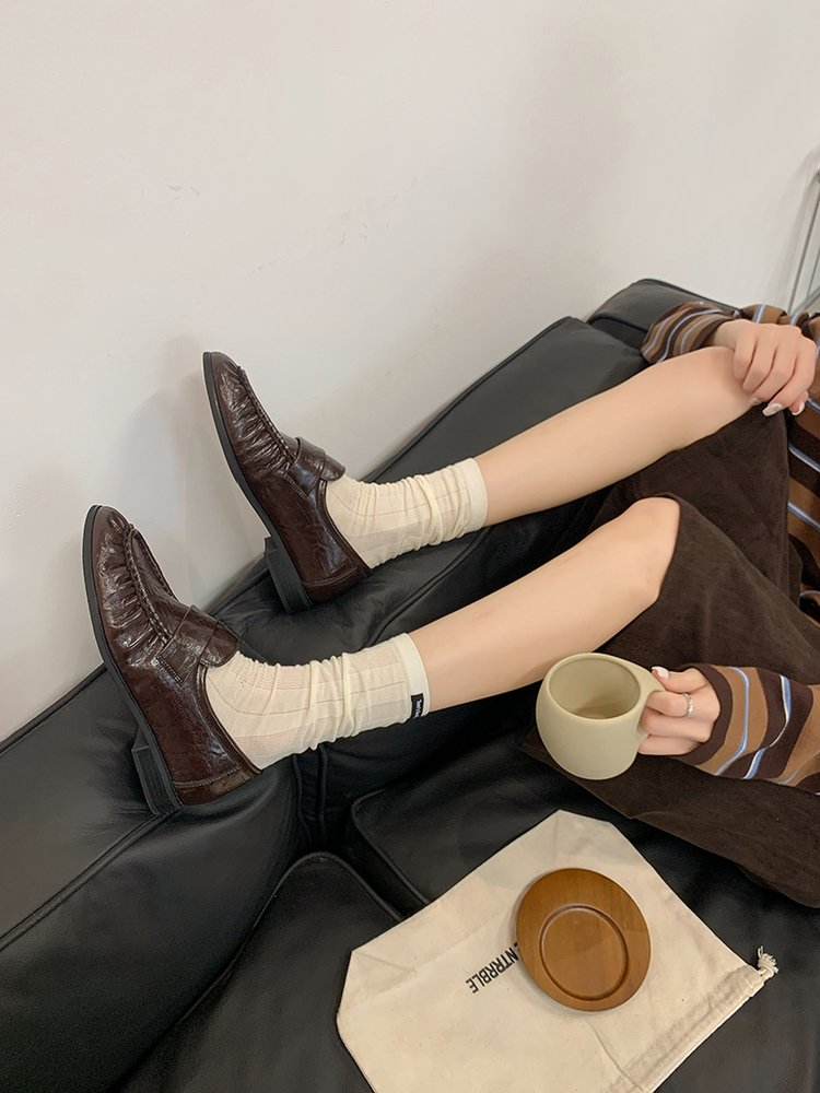 Femmes Vintage Mocassins Ruched Slip sur bas talon orteil rond Soft cuir Commuter chaussures plates