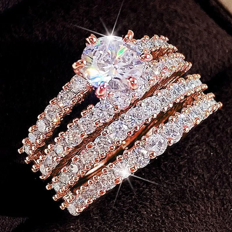 Style Hollow Double-Layer Zircon bague de fiançailles pour les femmes