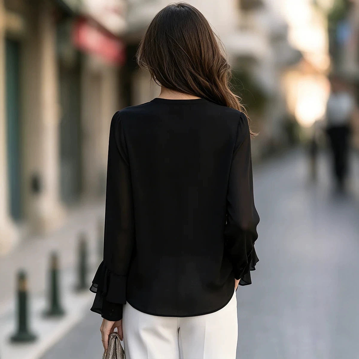 Collier retro-style d'arrivée étouffé et blouse d'ourlet flottante pour femmes