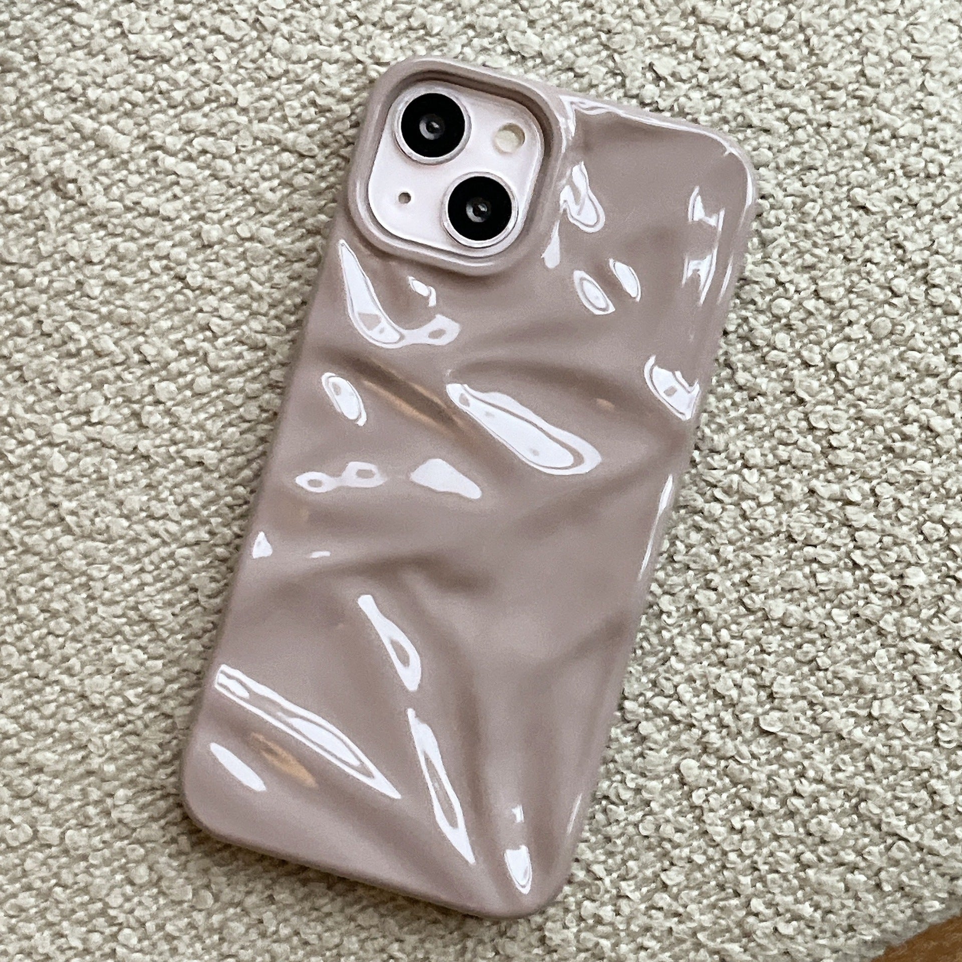 Étui de téléphone à plissé en trois dimensions