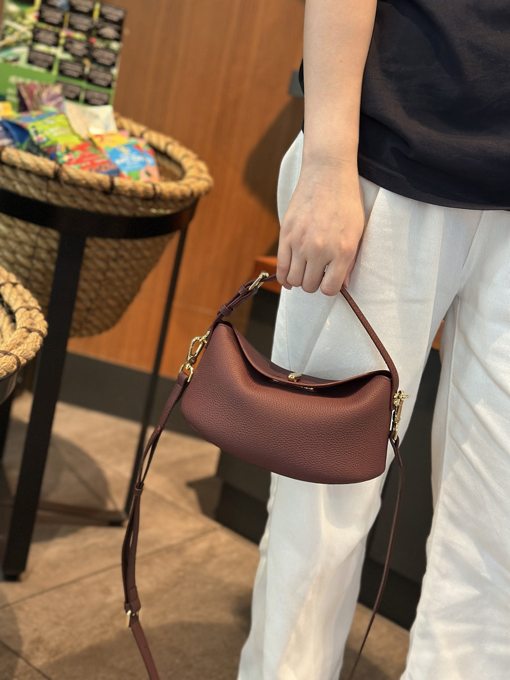 Litchi grain véritable cuir Premier couche Cowhide Yuanbao sac pour les femmes