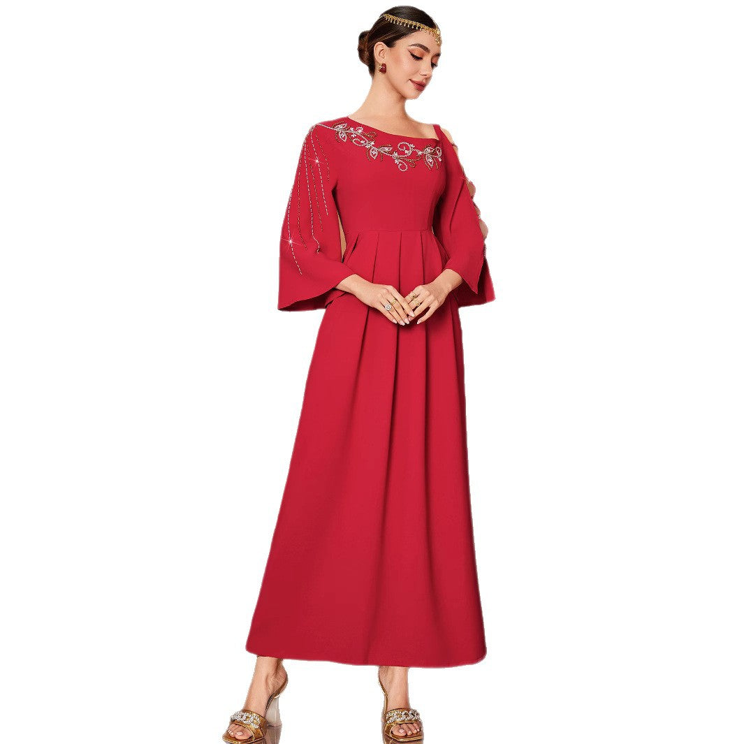 Modèle Red Designer Perceuse de couture à main dans l'industrie lourde Robe hors de l'épaule
