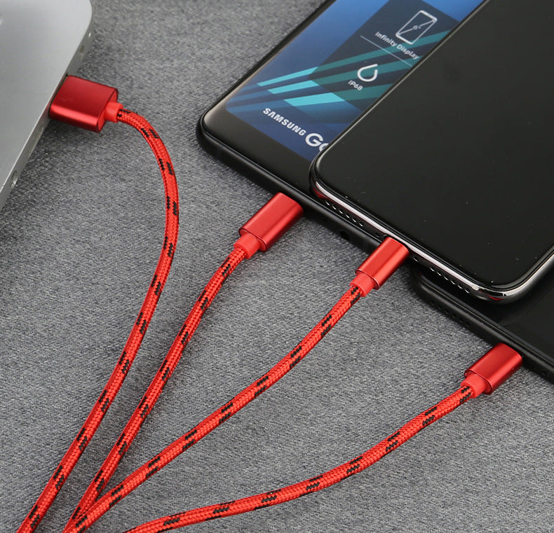 Câble de recharge de téléphones portables 3 en un