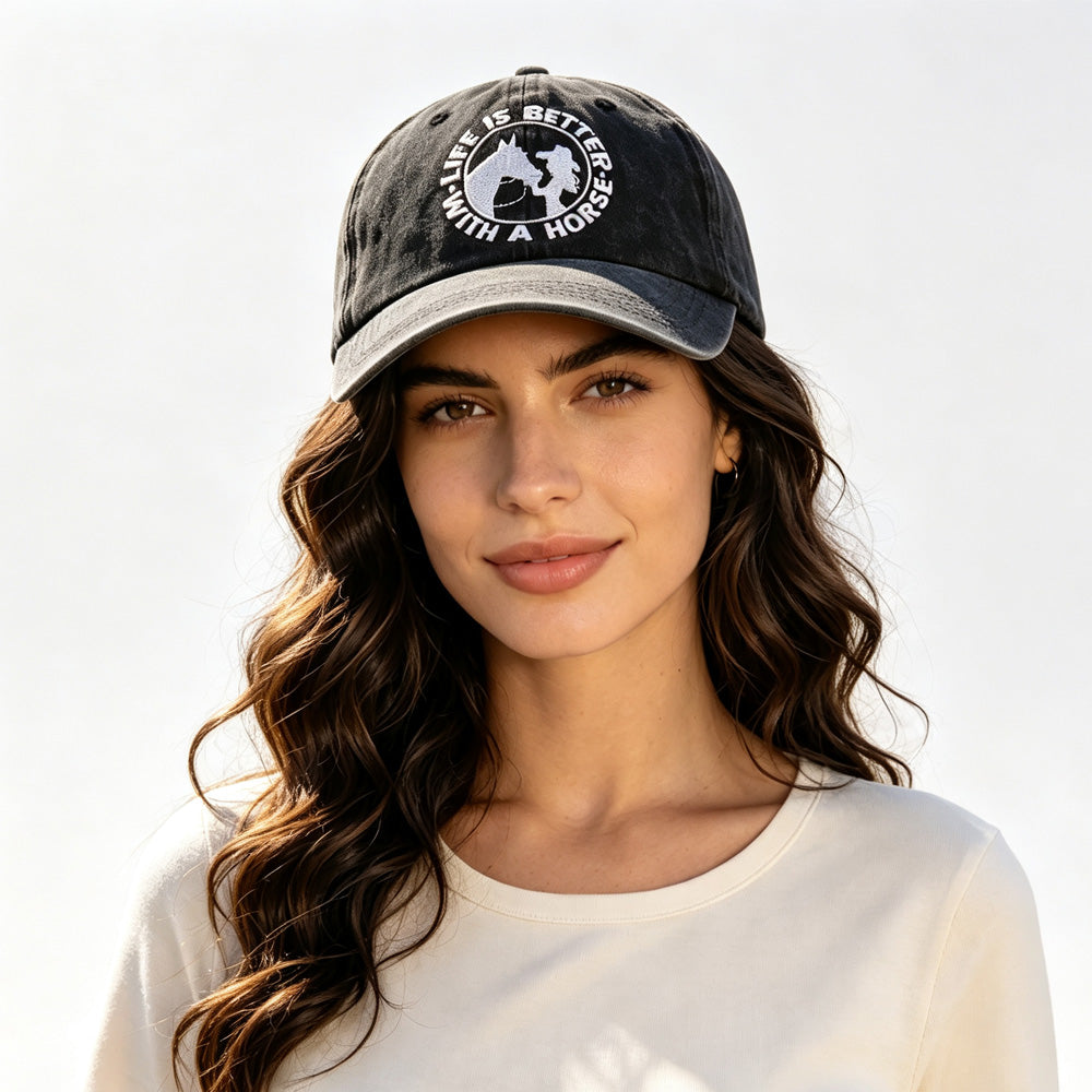 La vie est meilleure avec un vieux chapeau de baseball lavé
