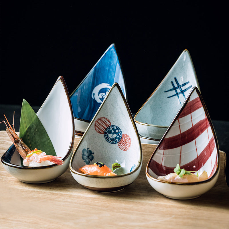 Assortiment de vaisselle en céramique japonaise