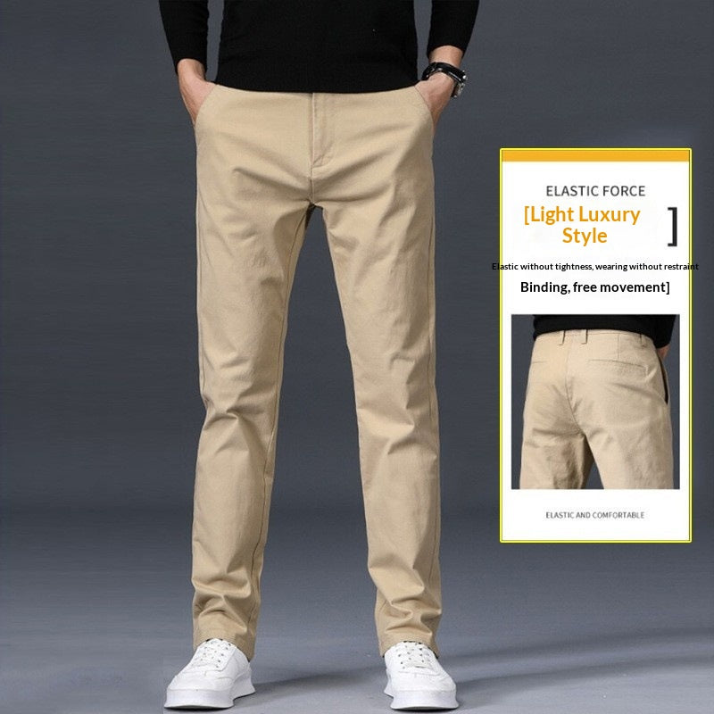 Couper les pantalons occasionnels d'hommes allongés