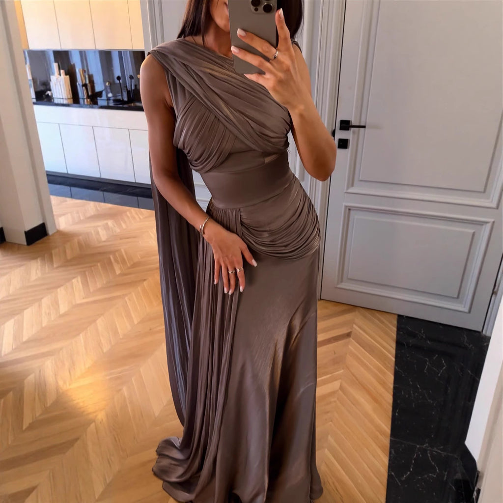 Robe de soirée en satin de ruban plissé