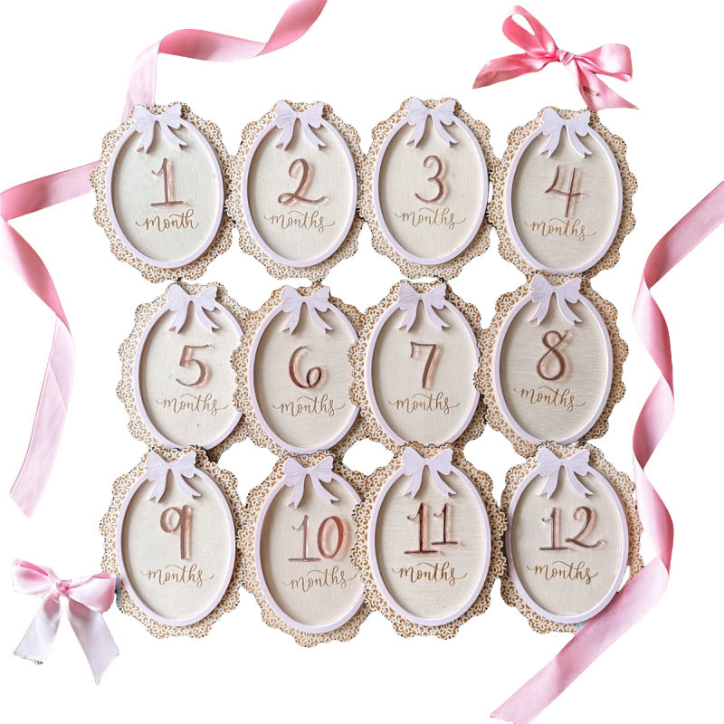 Style Ins Dentelle en bois Cadre Bow Milestone