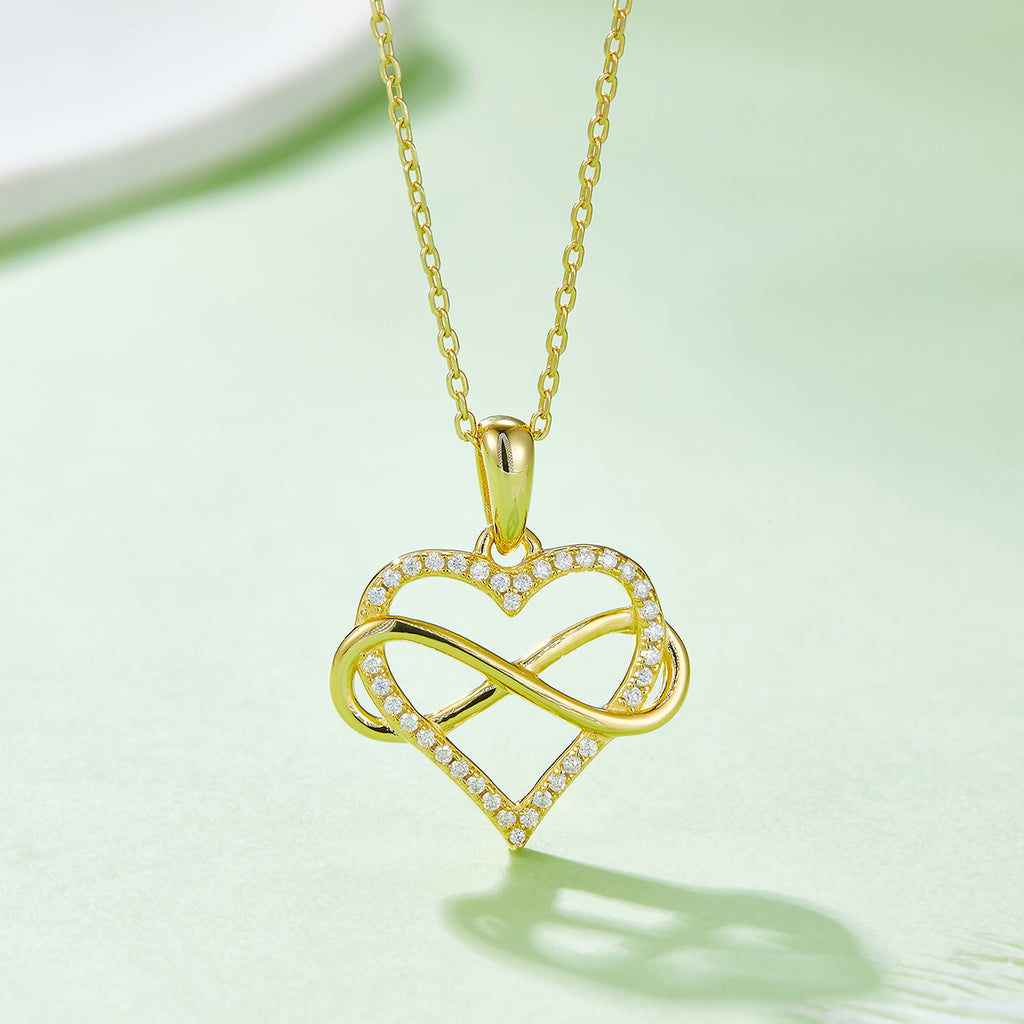 S925 Argent Sterling 4g Collier de coeur infini 45cm 36 Pierre Moissanite Pendentif avec GRA