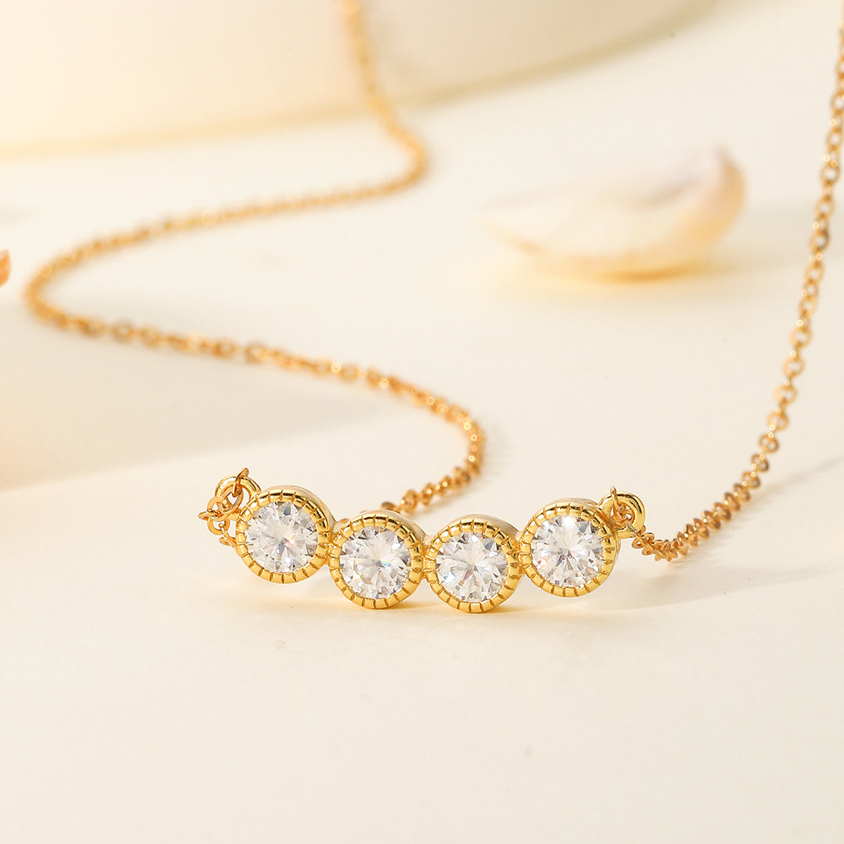 S925 Argent plaqué or Lunette 4 tons Collier de Moissanite 47cm D Couleur VVS1 GRA certifié