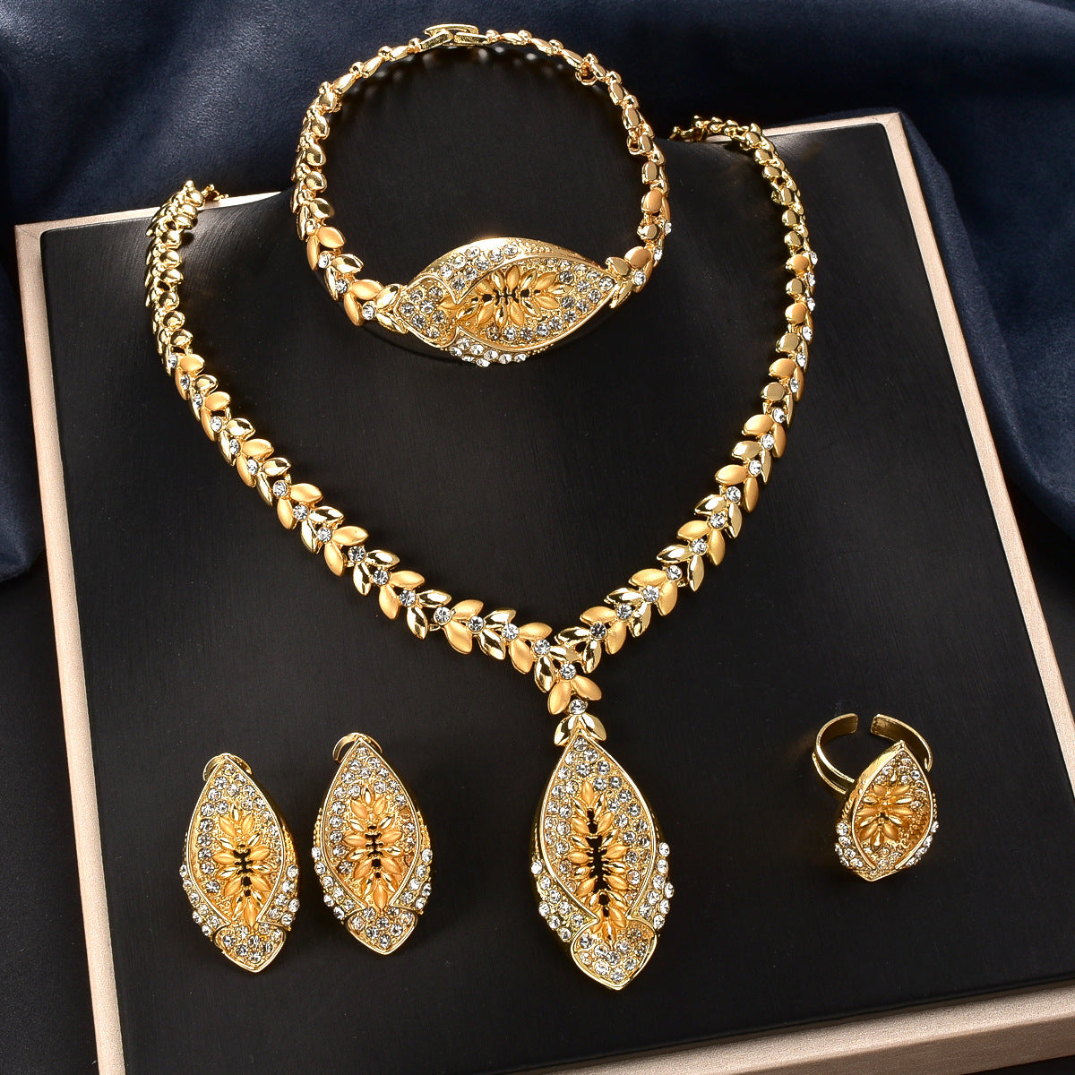 Ensemble de bijoux de style Moyen-Orient