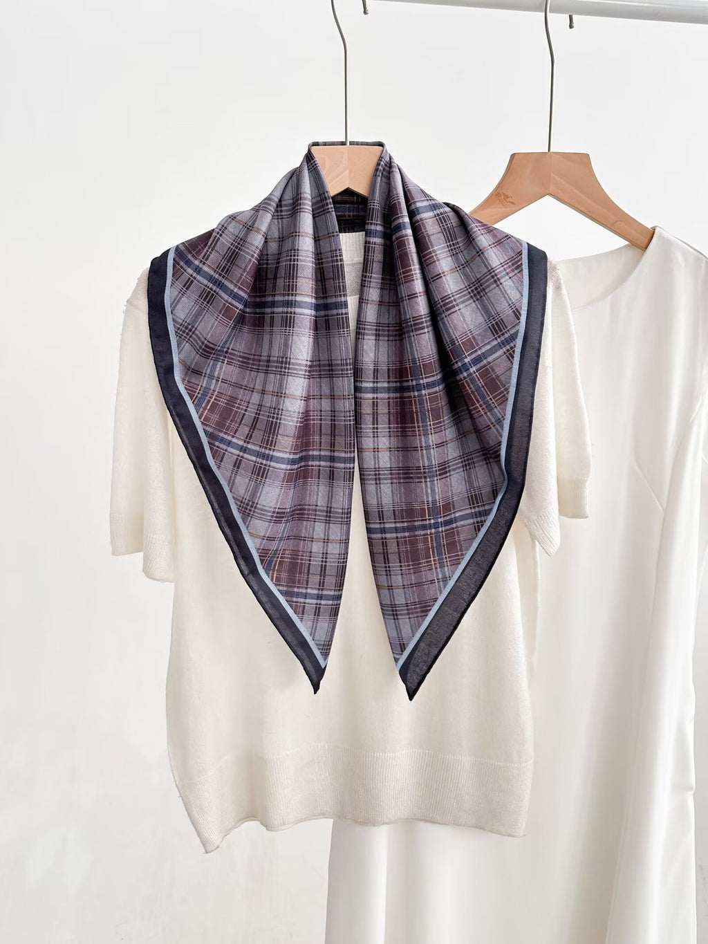Femmes 70cm carré écharpe Vieux cou écharpe Collier chaud