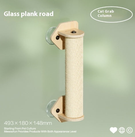 Meow Hu Wang est aussi Cat Scratch Trees ne couvrant pas une zone de mur de verre