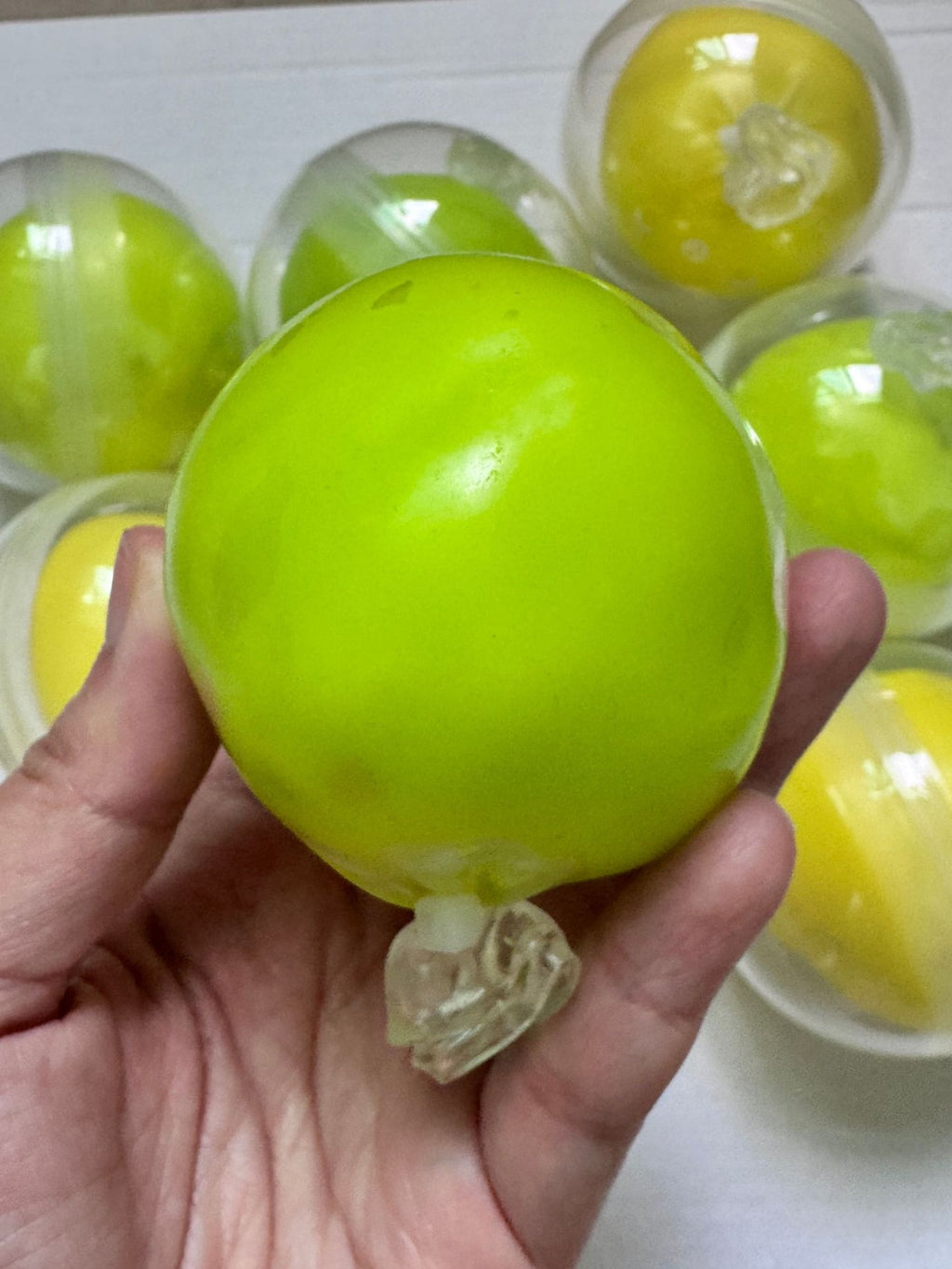 Bricolage anti-stress Toy Ballsqueez-le pour une sortie d'énergie pent-up