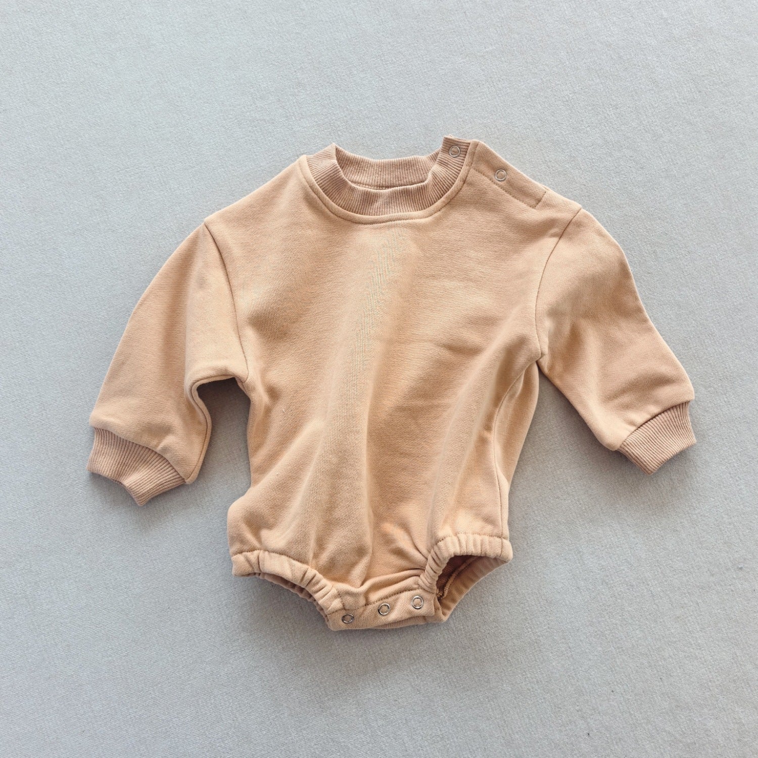 Robe à manches longues en coton massif