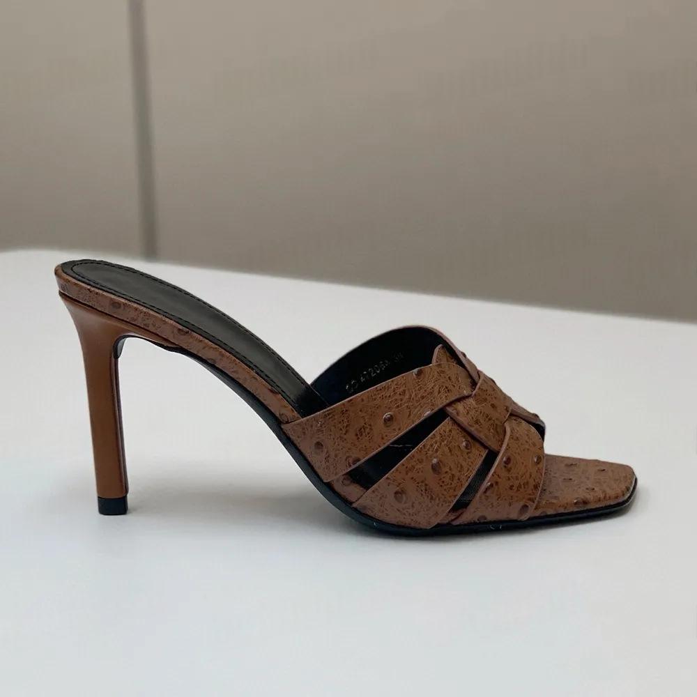 Niche Stiletto-heel femmes Versatile et mode en plein air Sandales