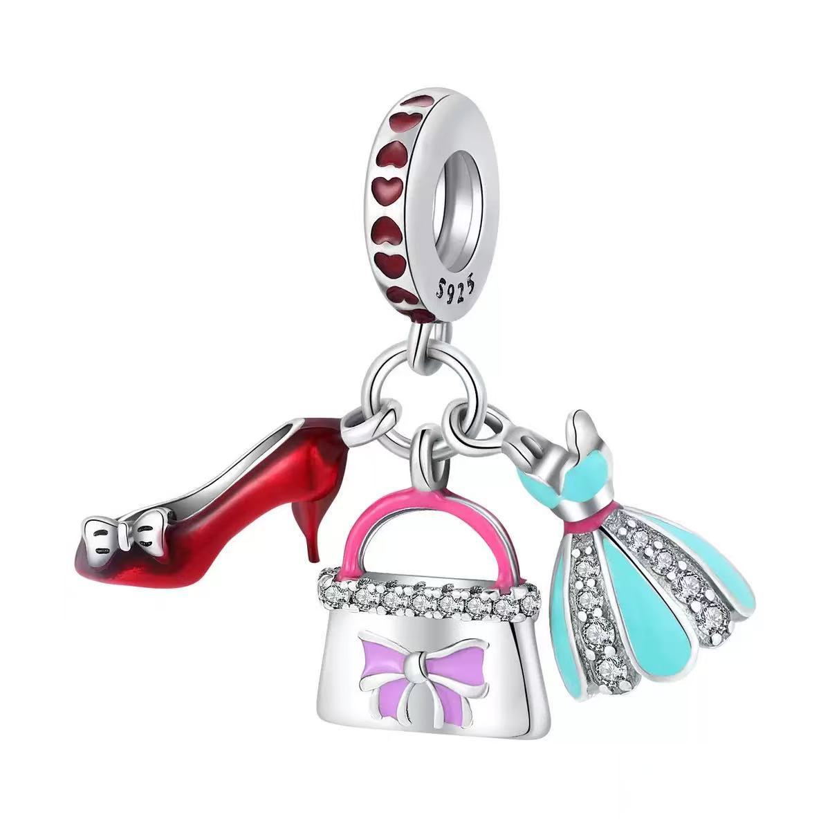 Cartoon Heart-holding Rabbit Punching Bag pendentif de perles DIY Exquise bijoux Accessoire