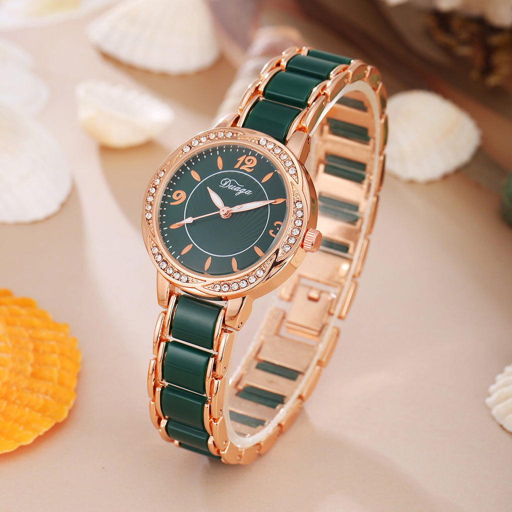 Élégante montre à quartz incrustée ronde en dentelle