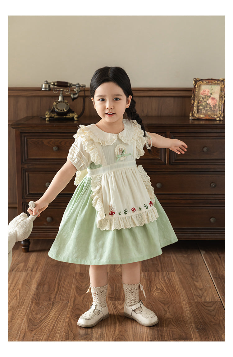 Robe d'enfant brodée en lapin à manches courtes