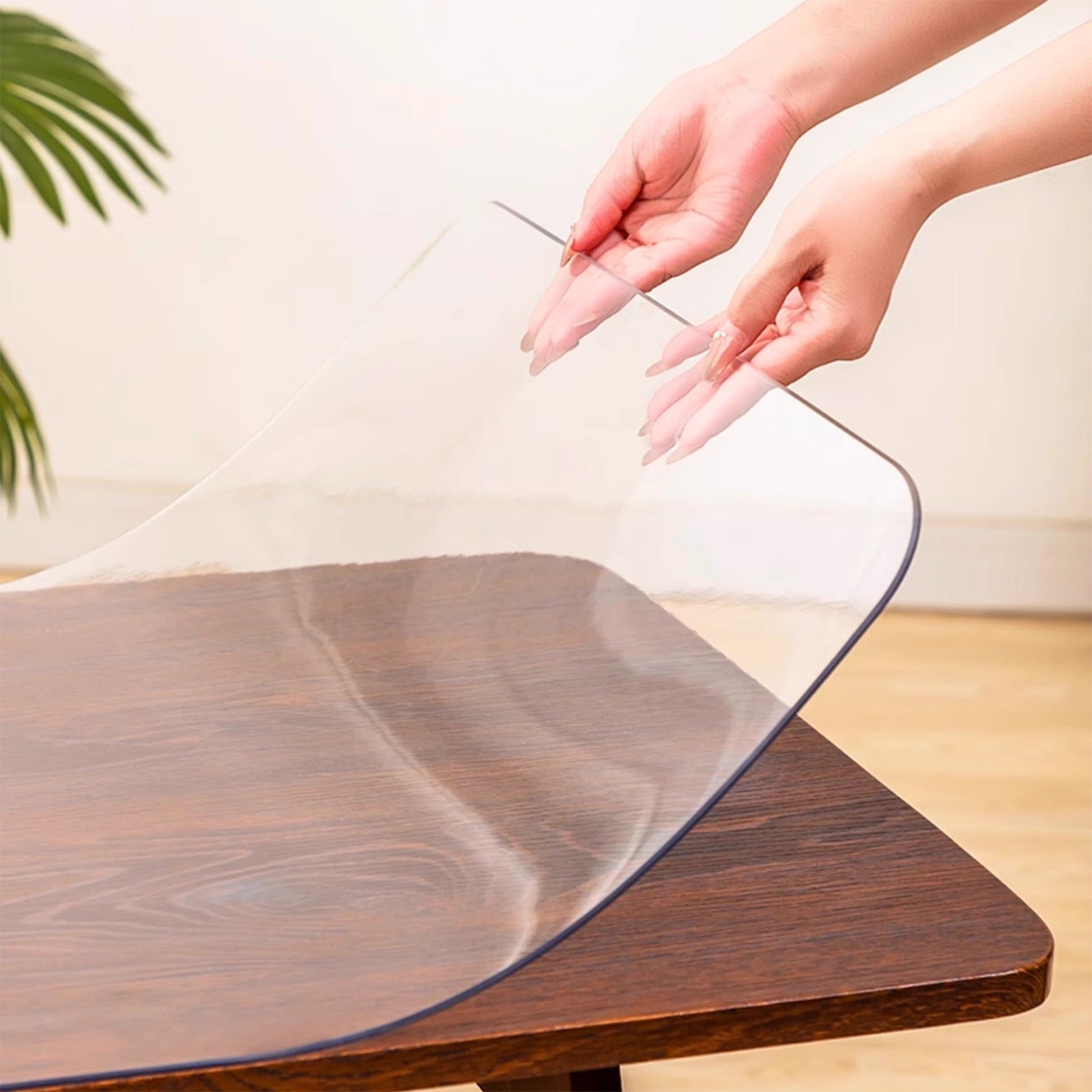 Protecteur de table transparent -1,5mm Épaisseur étanche Couverture de table en PVC résistant pour Dinin