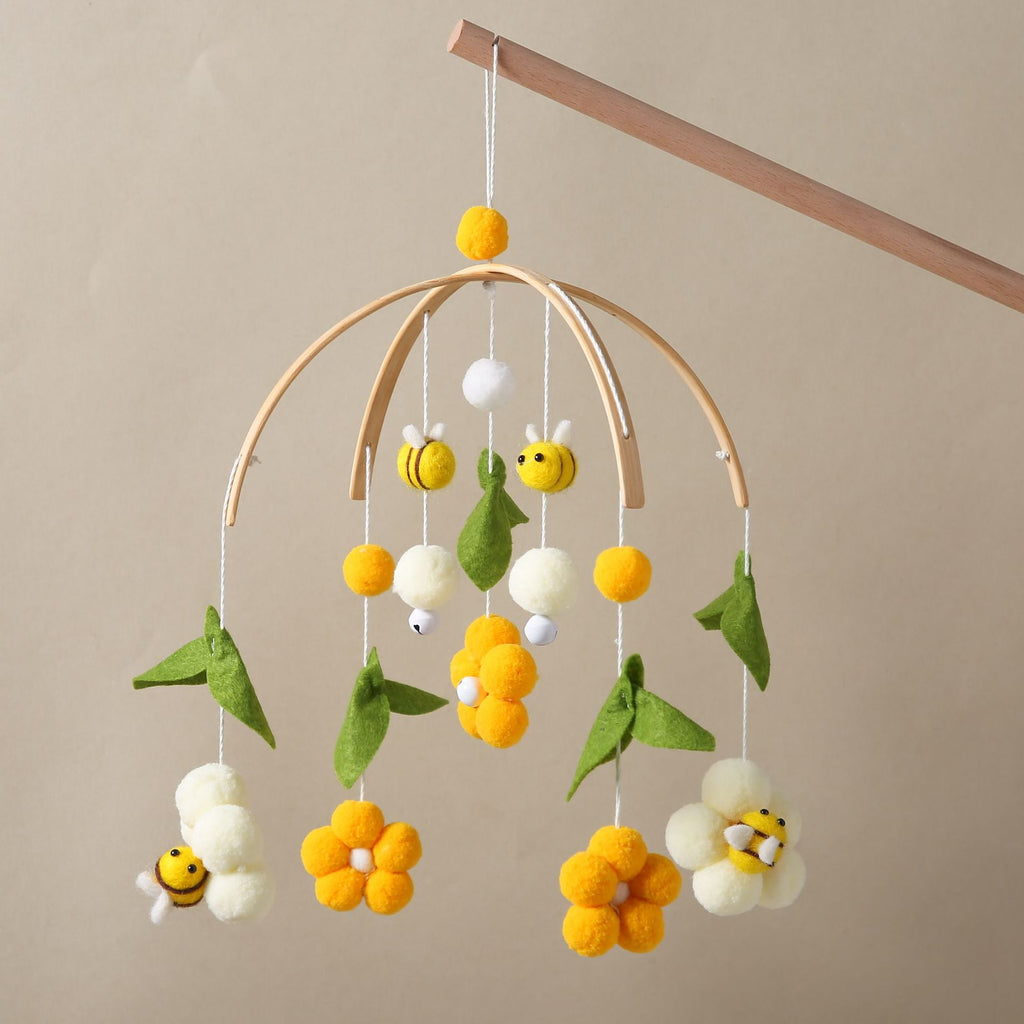 Bitting Bee Flower Crib Toy Rattle Bed Bell