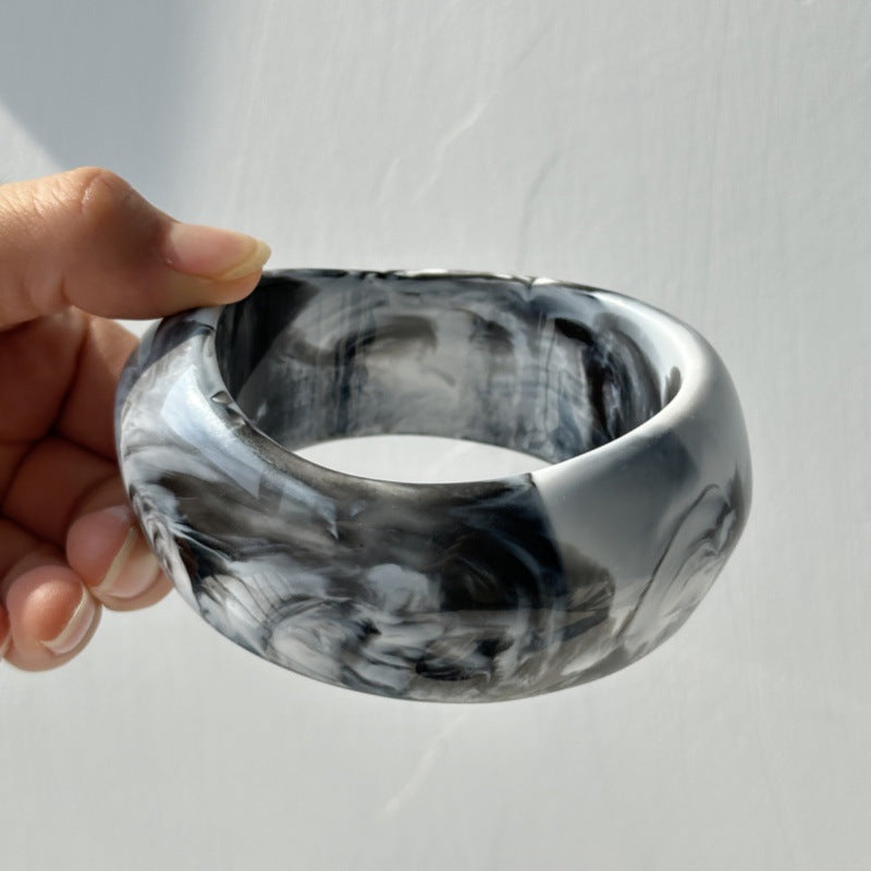 Bracelet européen et américain gris-noir Ombre résine