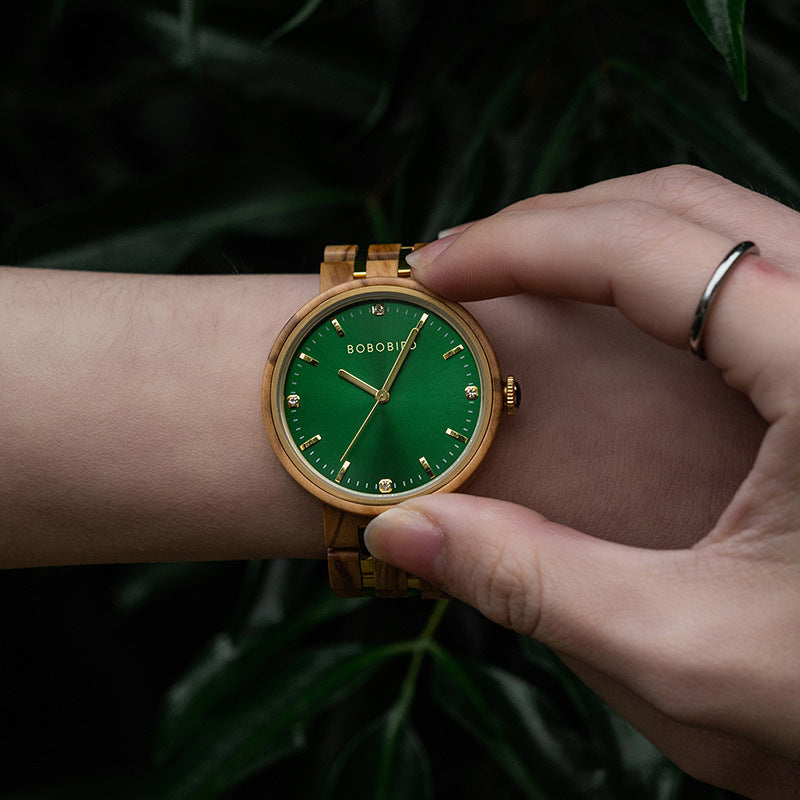 Montre Quartz trois couleurs pour femmes élégantes