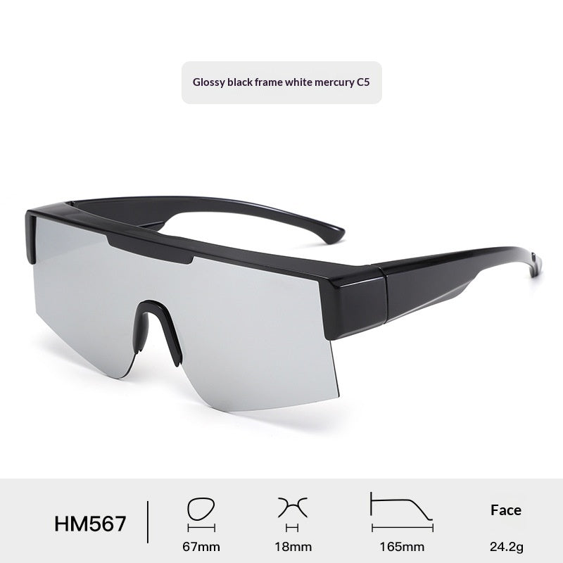Lunettes de soleil à vélo colorées avec un boîtier