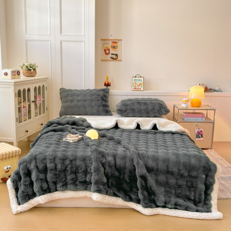 Couverture double couche de bulle épaissée pour la chaleur