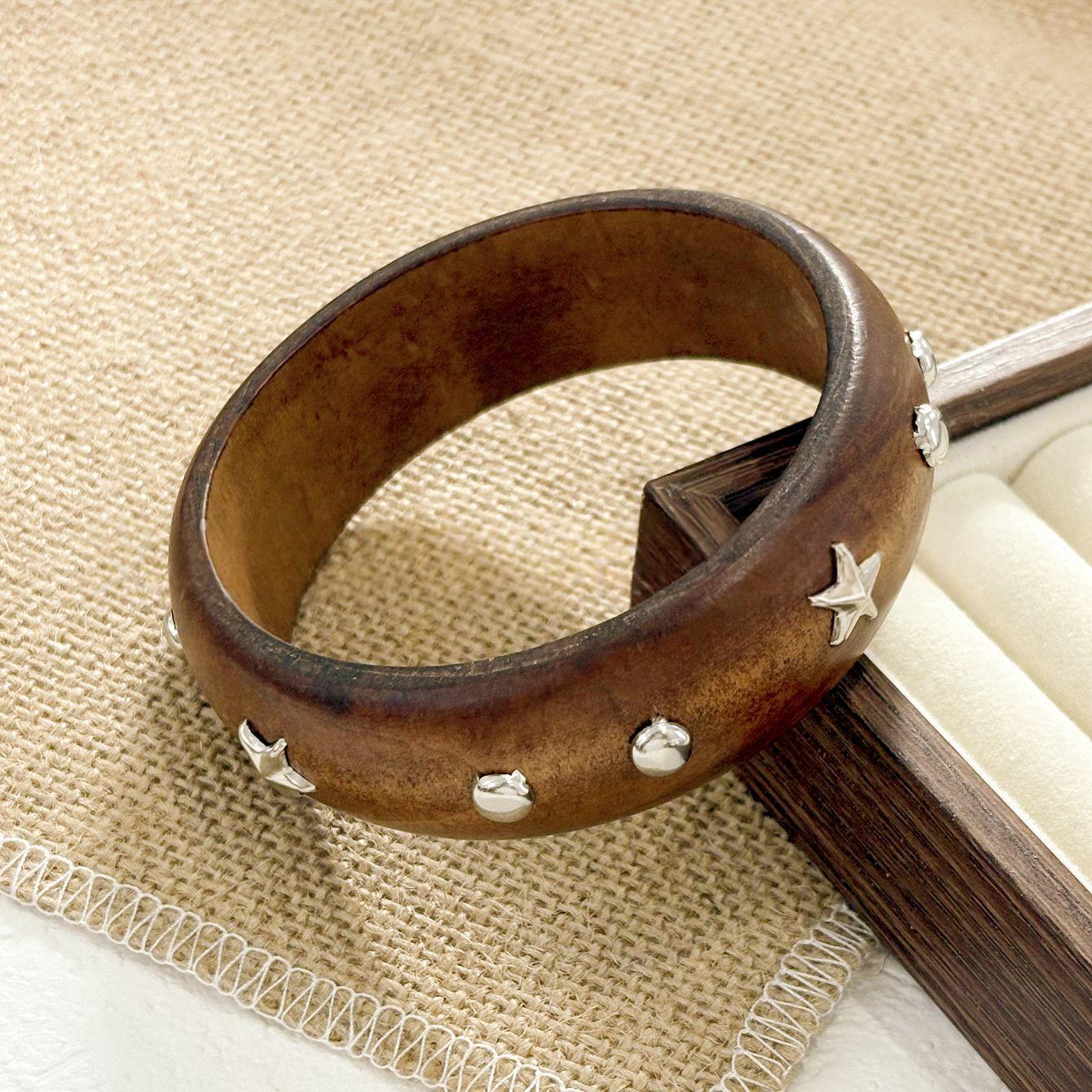 Versatile tendance et bracelet gras pour les femmes