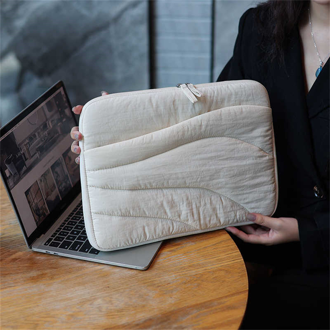 Sac informatique à une épaule de grande valeur