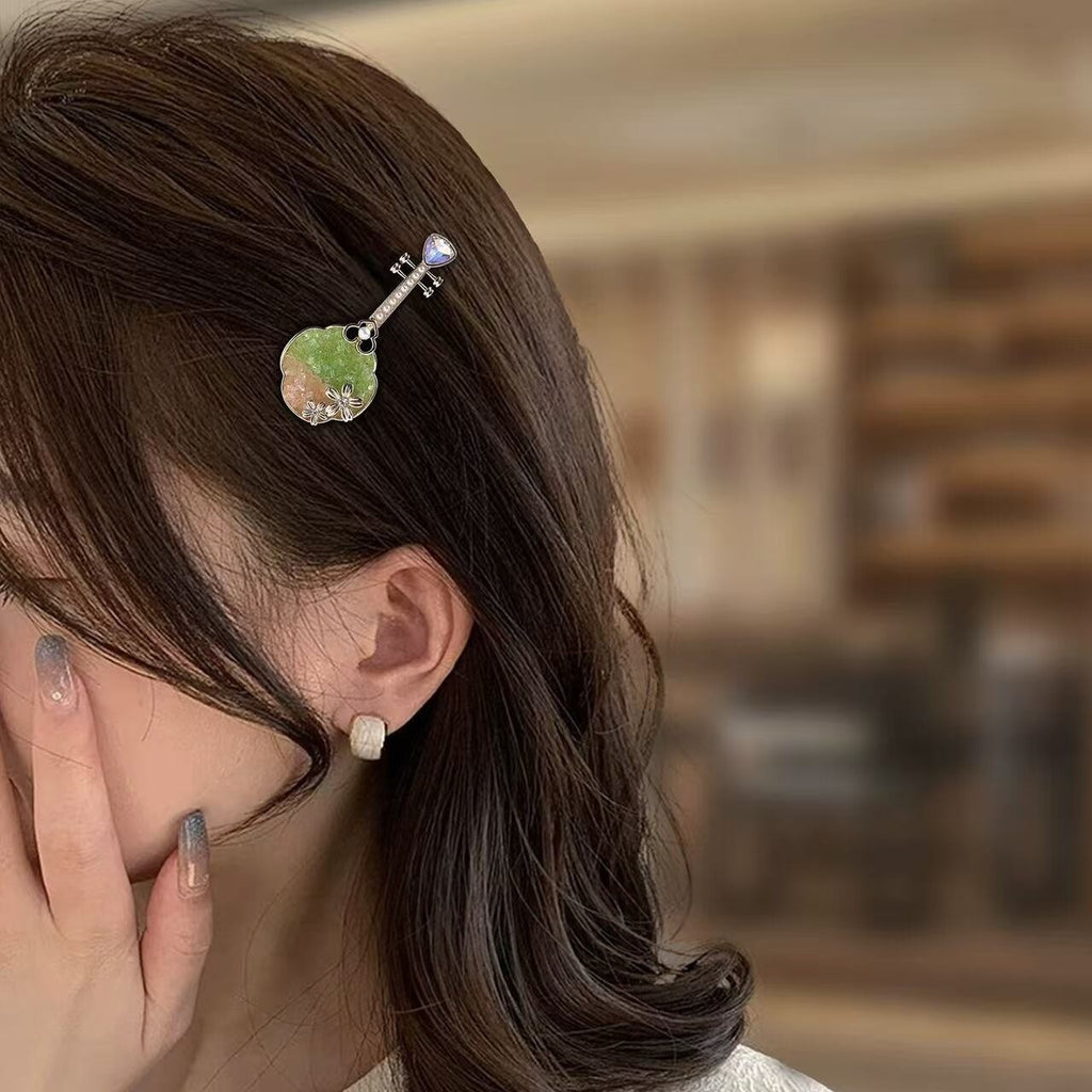 Coiffure latérale polyvalente