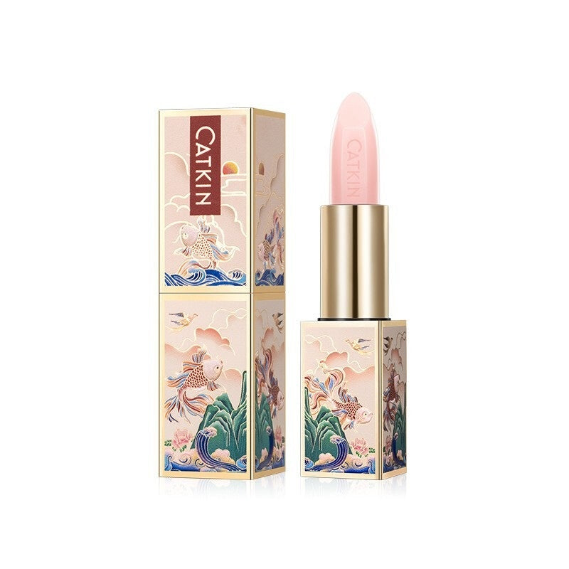Colour-changing lip balm that repairs chapped lips