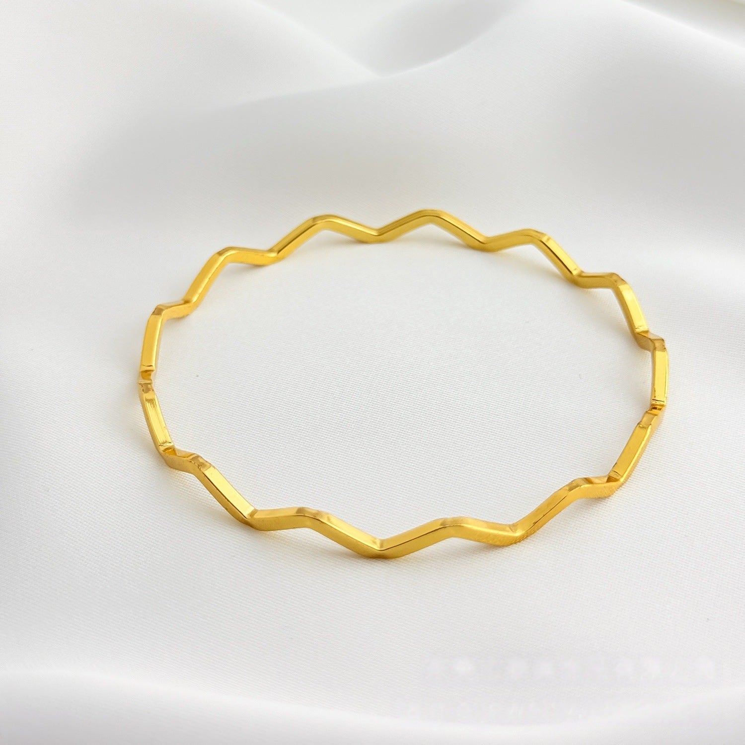 Bracelets en acier inoxydable simple dans plusieurs styles