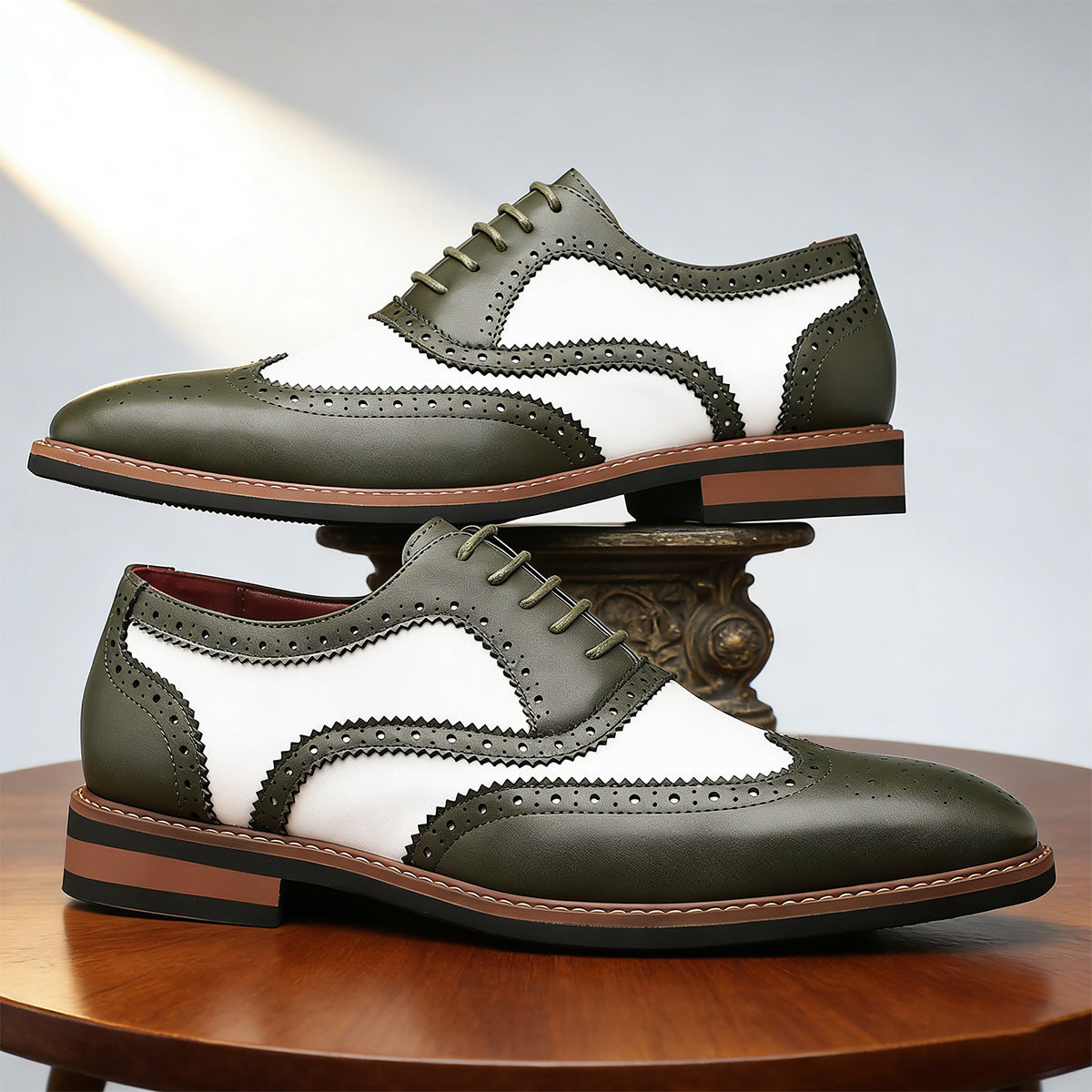 Chaussures polyvalentes pour hommes en dentelle pointue