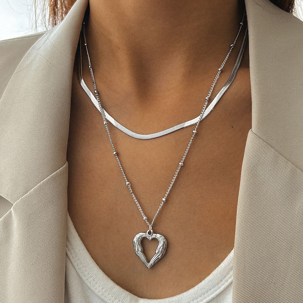Femmes Collier en couches Double chaîne Serringbone Serpent Chaîne Chaîne Perle Chaîne Angel Wing Hollow H