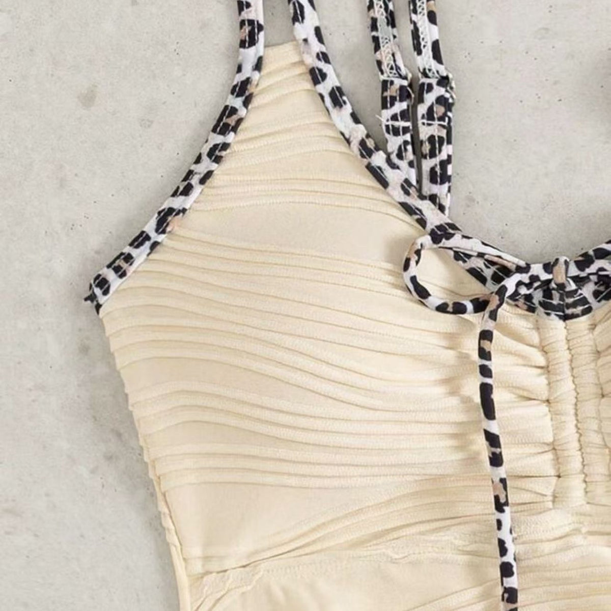 Ensemble de maillots de bain élégants style spa Resort Rivulet