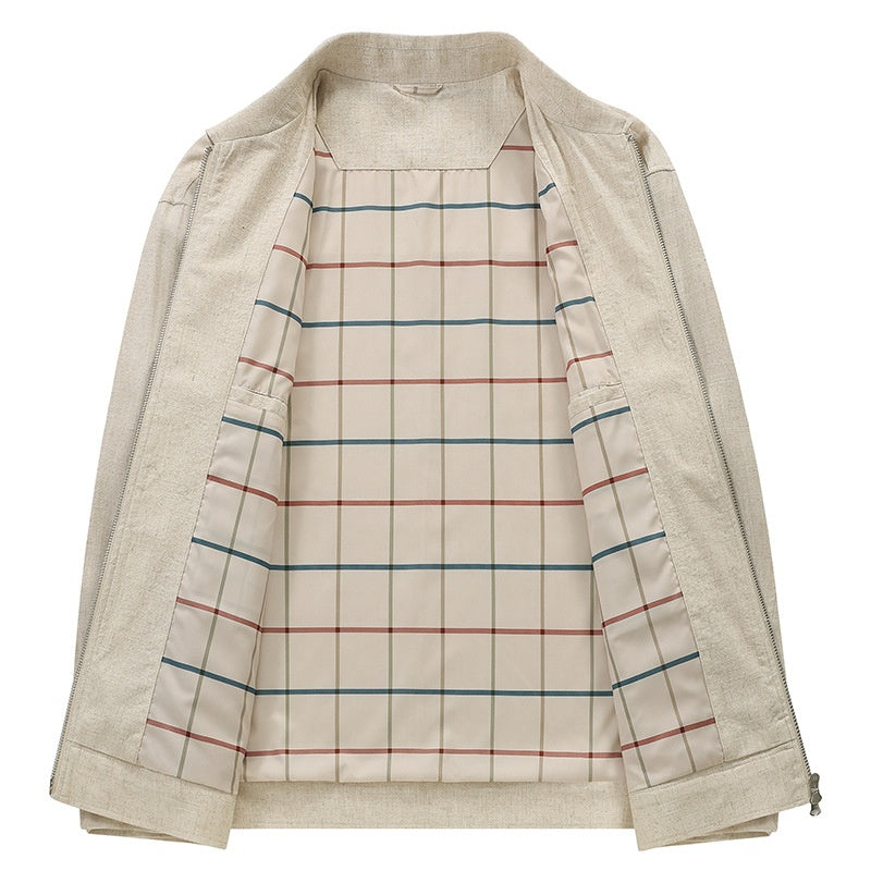 Une veste polyvalente de couleur pâle et respirante