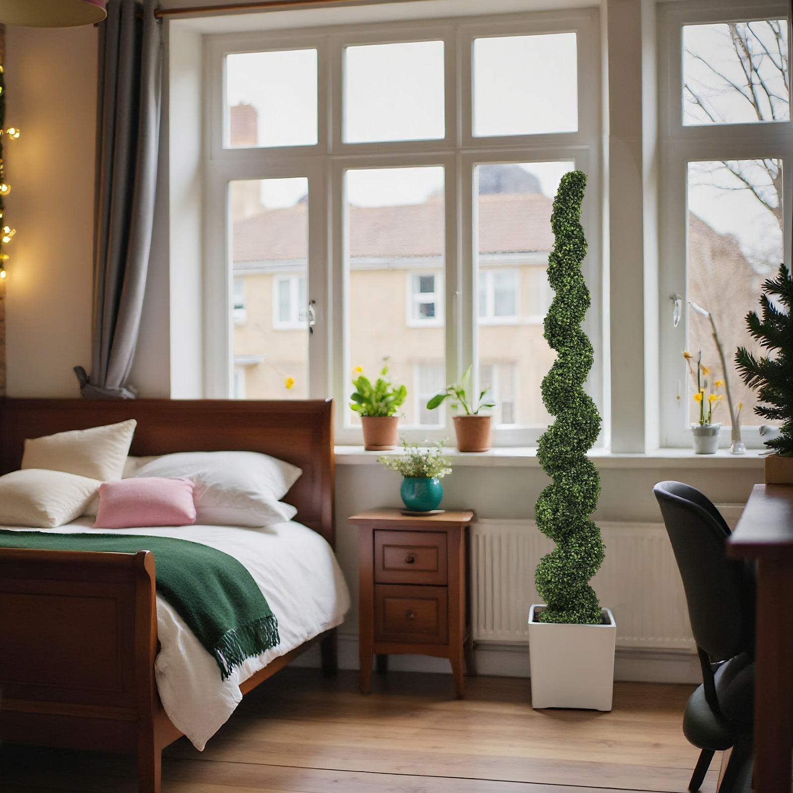 7FT Spiral Arbres topiaires artificiels à l'extérieur Faux Boxwood Plantes Grand Pot vert tordu