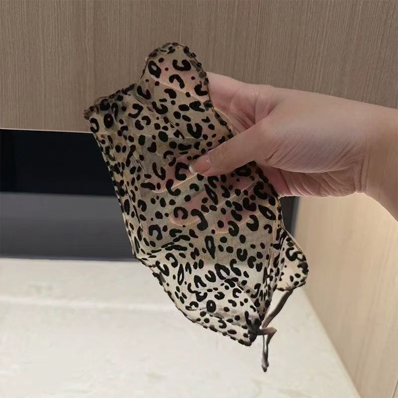 Masque en polyester d'été de dentelle légère pour femmes Leopard-Print