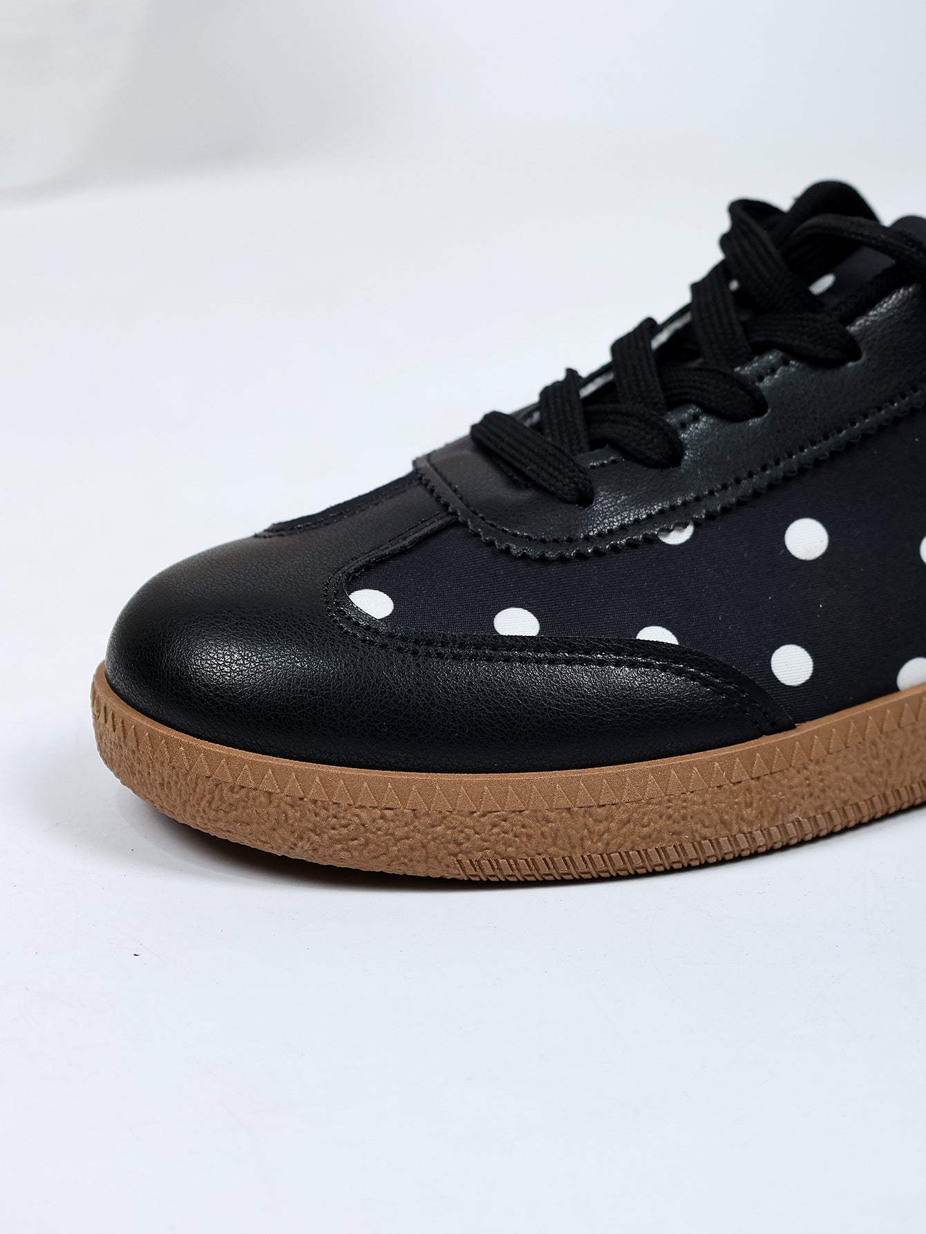 Arrivée Plateforme papa Chaussures Femmes Bloc de couleur Casual Sport Sneakers Mode Versatile Rétr