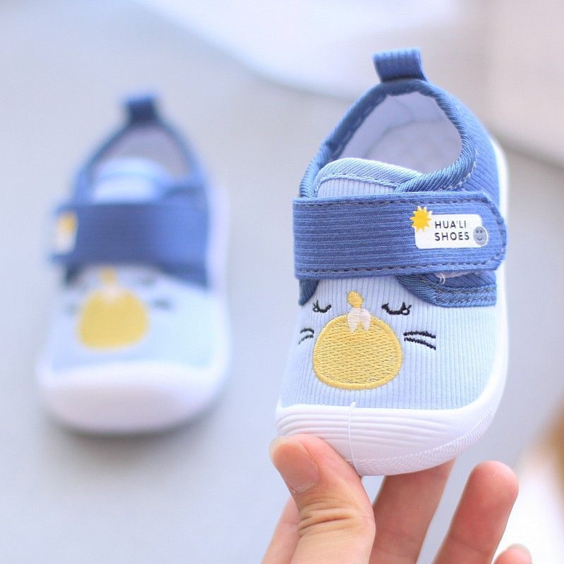 Chaussures Blanc Bébé Squeaky Printemps et Automne Chaussure Souple Botte